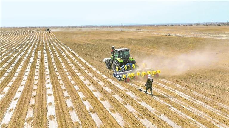 國(guó)際環(huán)保展|蘭州新區(qū)推廣可降解農(nóng)膜 助力綠色農(nóng)業(yè)發(fā)展- 國(guó)際環(huán)保展|蘭州新區(qū)推廣可降解農(nóng)膜 助力綠色農(nóng)業(yè)發(fā)展-